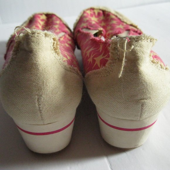 American Eagle Pink and Yellow Star Slip On Wedges - Picture 7 of 7